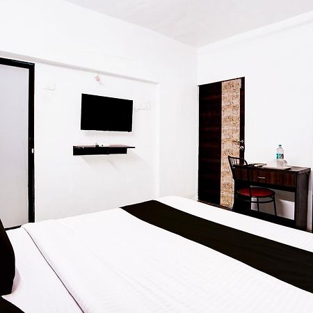 נאווי מומבאי Super Hotel O Deluxe United Corporate Home מראה חיצוני תמונה